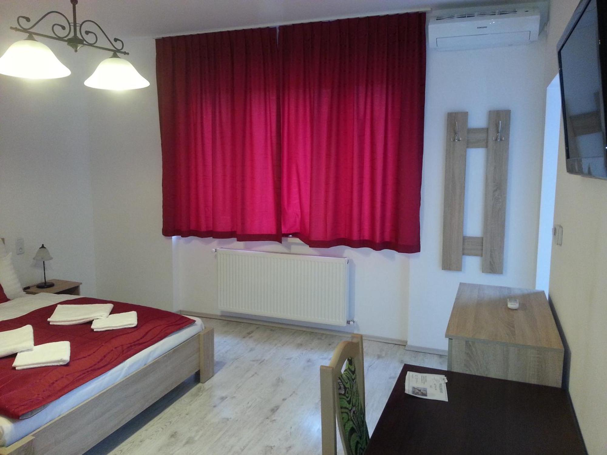 Downtown Apartment Miskolc Eksteriør bilde
