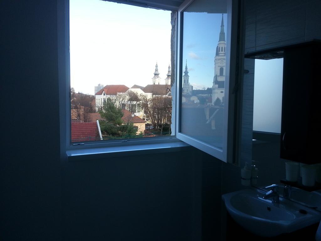 Downtown Apartment Miskolc Eksteriør bilde