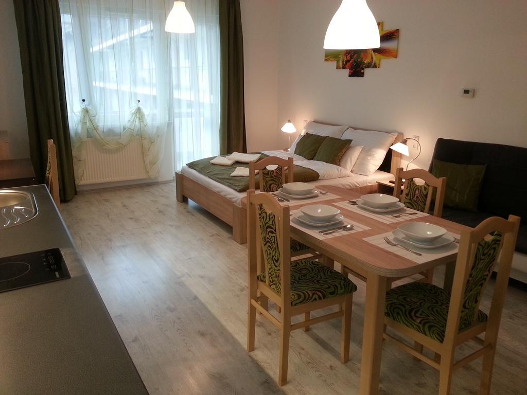 Downtown Apartment Miskolc Eksteriør bilde