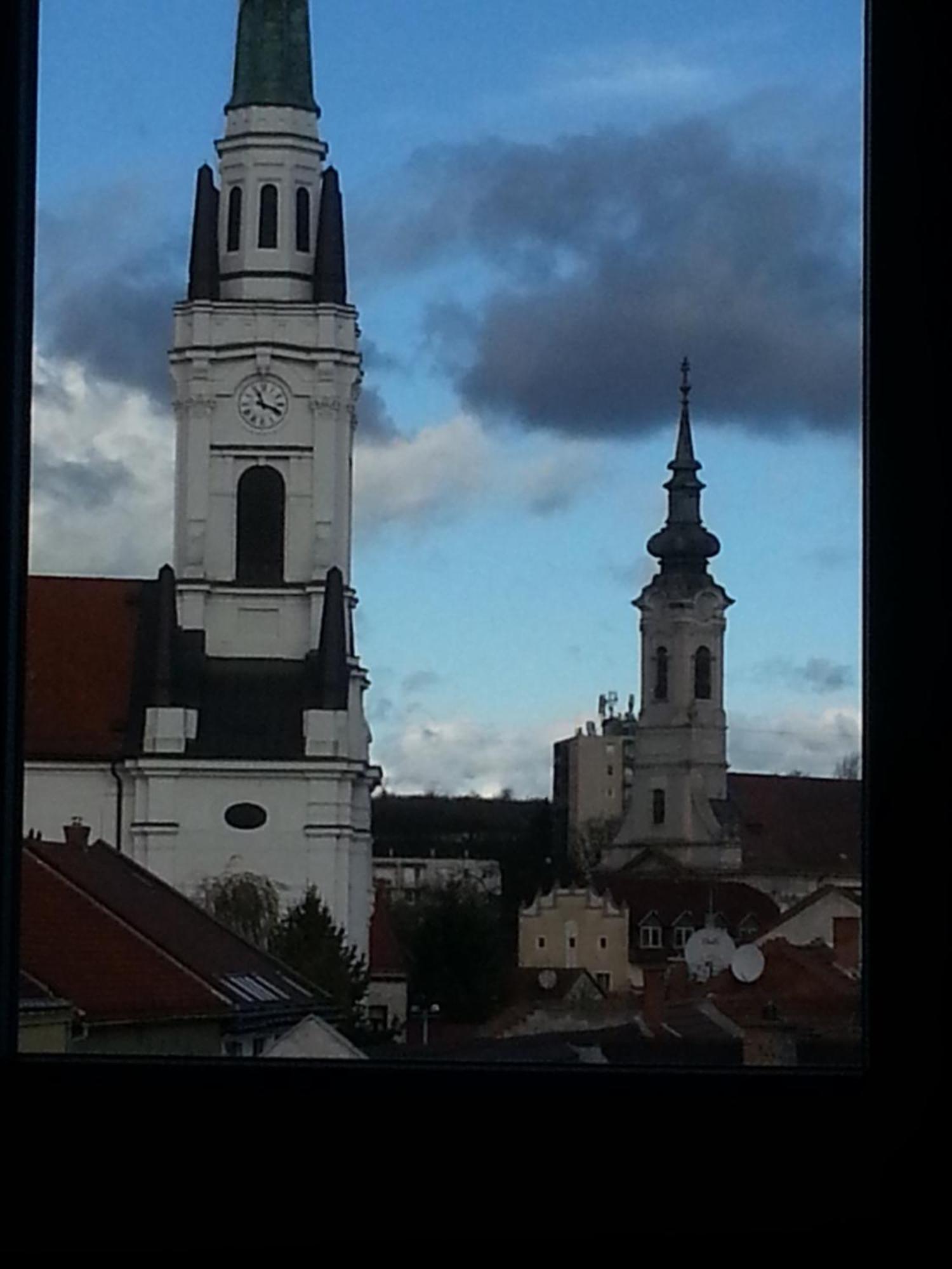 Downtown Apartment Miskolc Eksteriør bilde